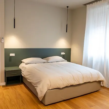 Testa Design Apartamento Asti