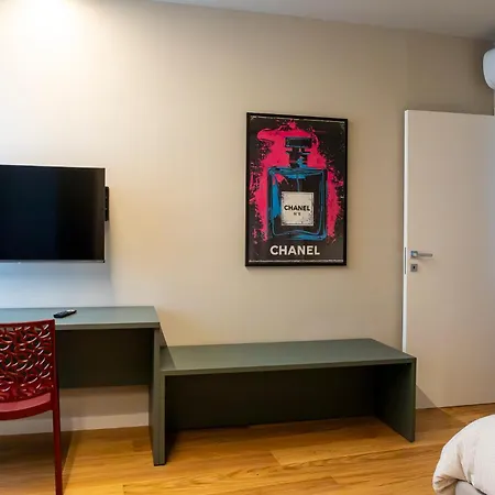 Testa Design Apartment Asti